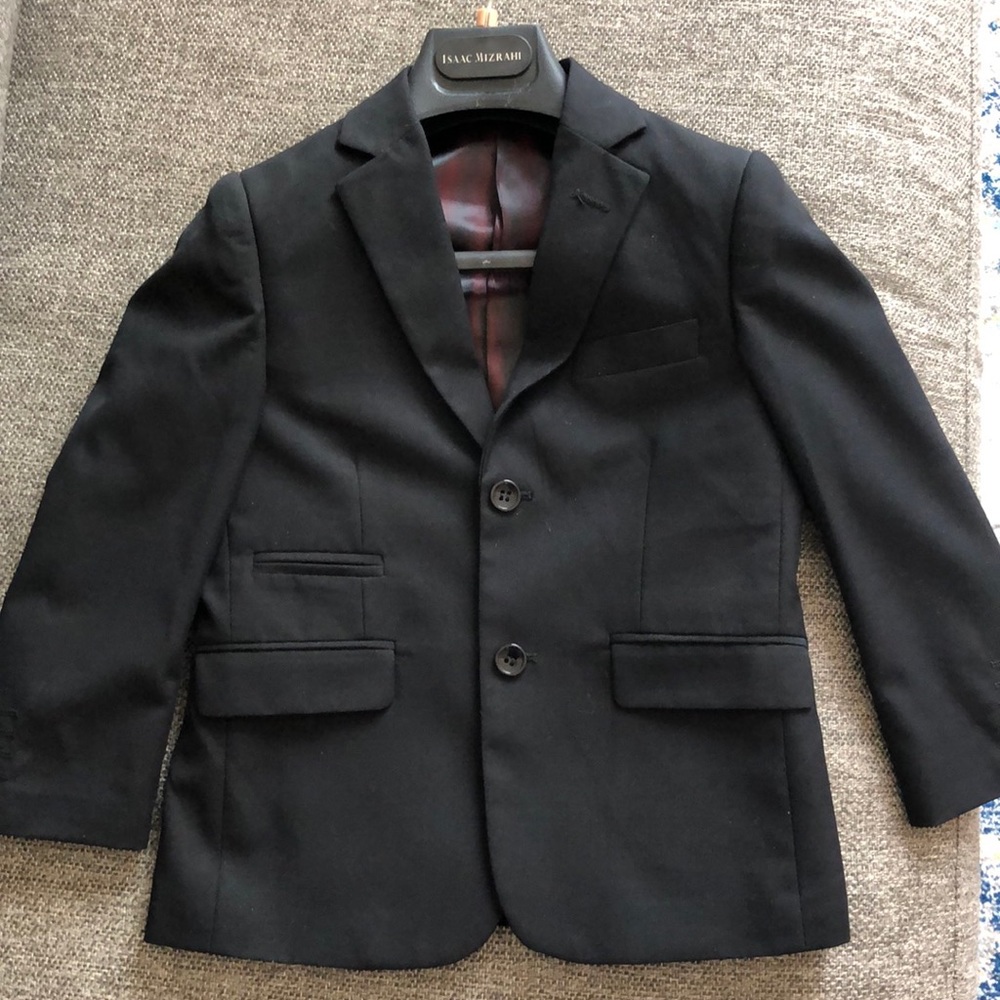 Isaac Mizrahi Boys Black 2-Button Suit (Jacket and Pants)